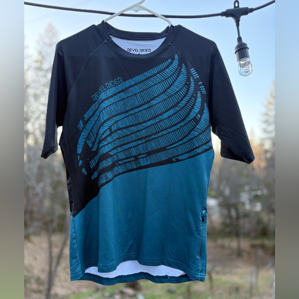 Revel Rider Women’s Ride Half Sleeve Mountain Bike Jersey - Picture 2 of 5